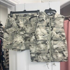 Women’s swishing material Camo Shorts/Vest - Green Camouflage